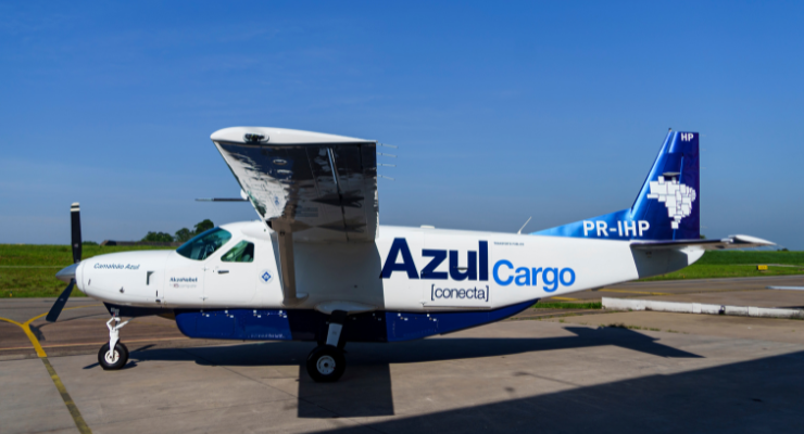 AkzoNobel Aerospace Coatings Color-Shifting Paint Used to Coat Tail of Cessna Grand Caravan